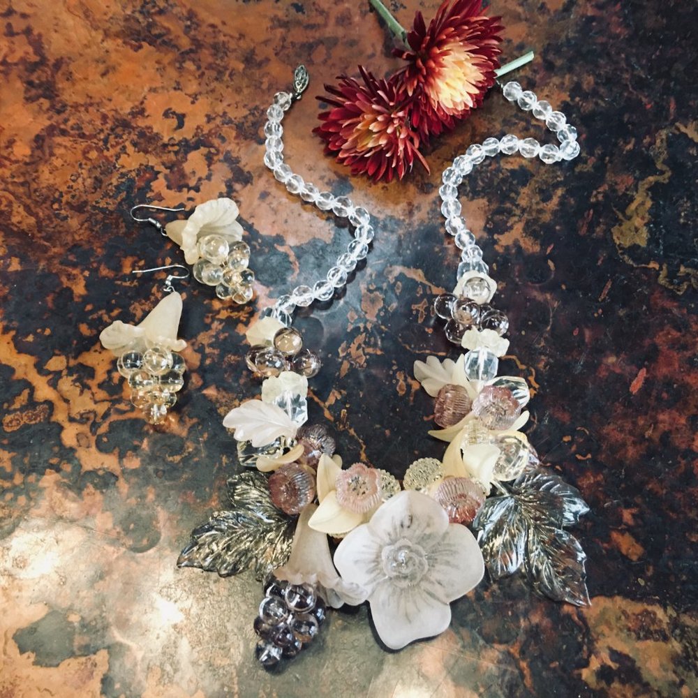 SALE! FINE JEWELRY! Showstopper Designer (NECKLACE + EARRINGS) - Picture 8 of 16